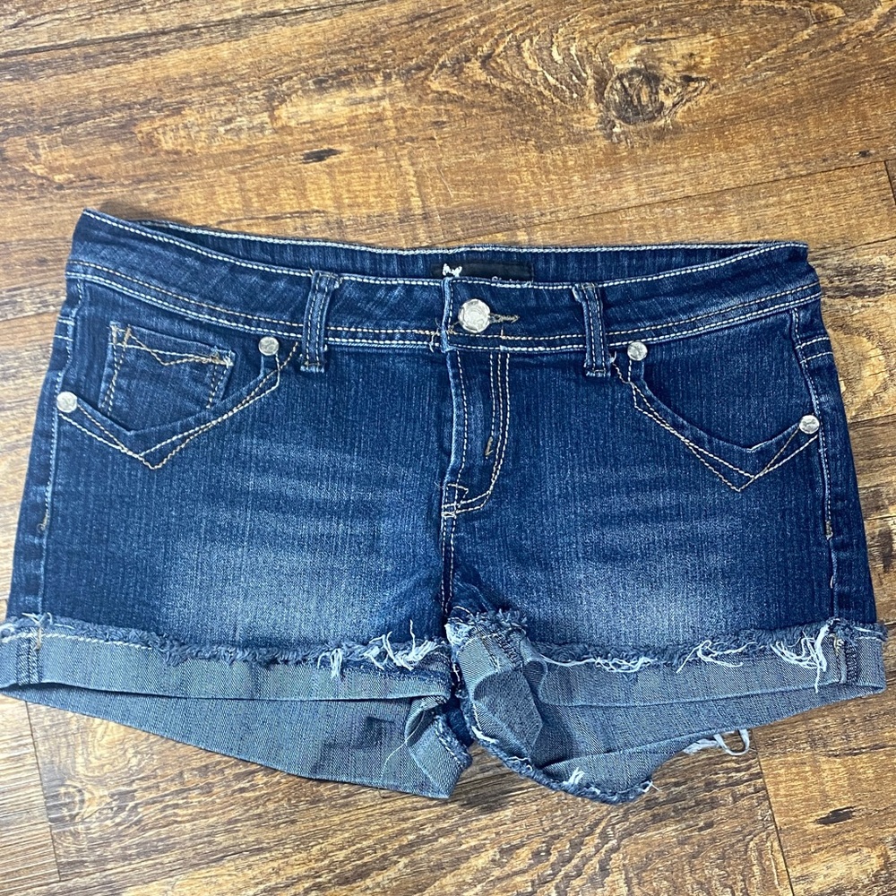 Eighty Eight size 11 Dark Blue Jean shorty Shorts raw hem stretch casual comfy